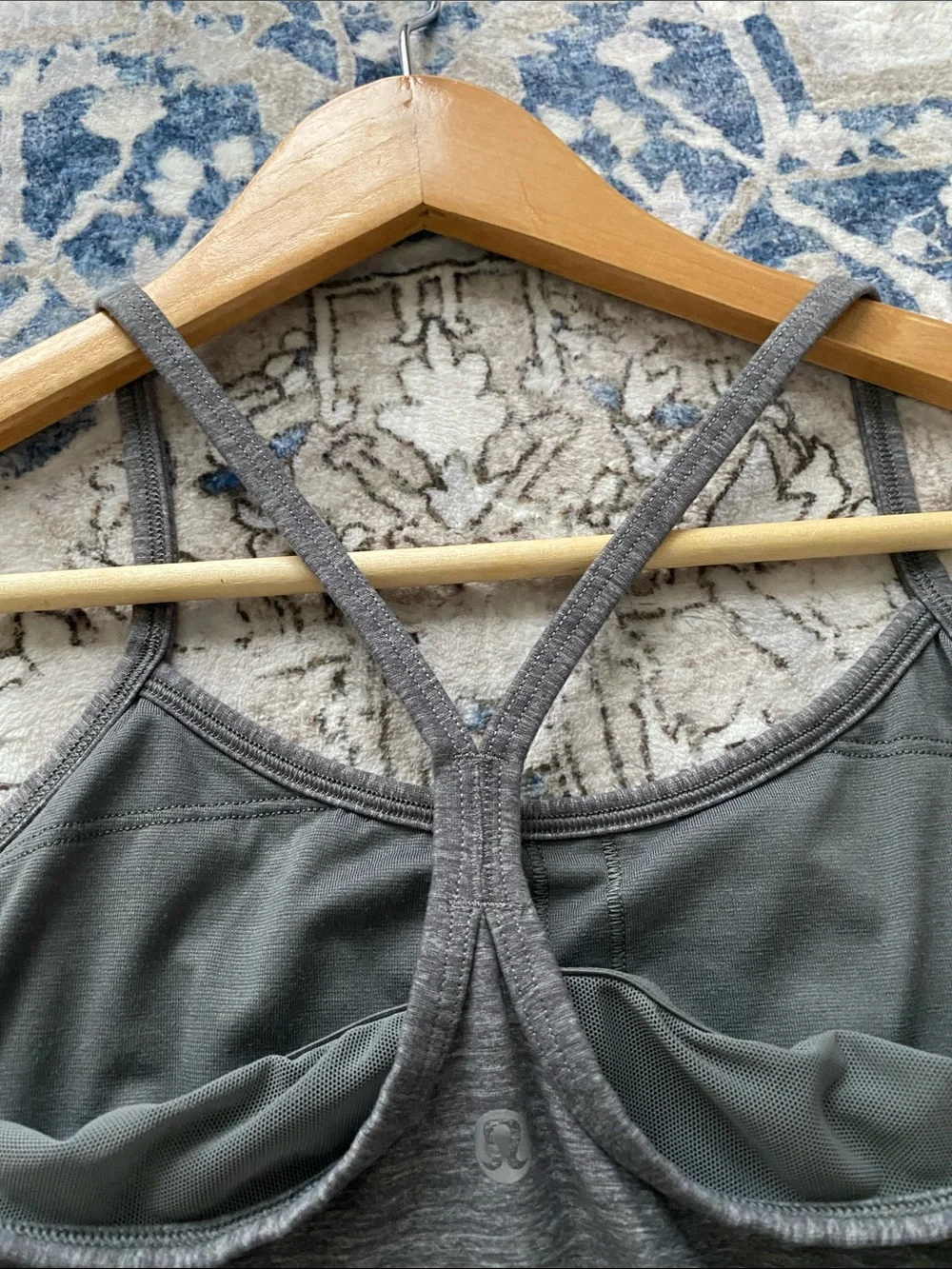 Like new! Lululemon Athletica Women's Grey Racerback Tank Top
